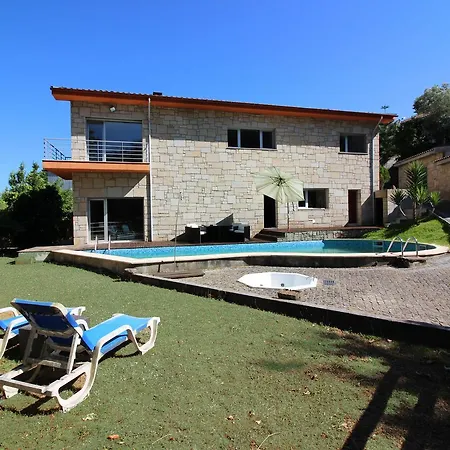 Casa De Paredes Secas By Geres Casas * Amares